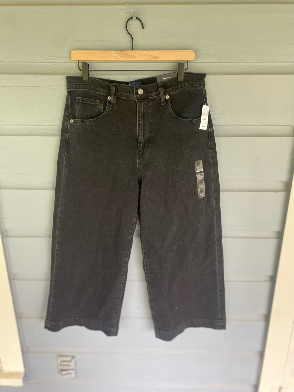 GAP NWT High Rise Wide Leg Crop Jeans 12/32S Stretch Black